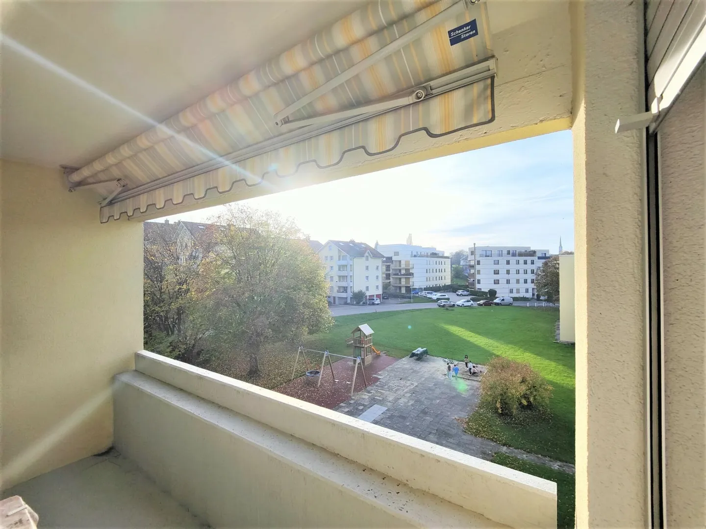 Appartamento ristrutturato di 3,5 locali, con cucina e bagno moderni. In una buona e tranquilla posizione ad Amriswil - Foto 8 di 10
