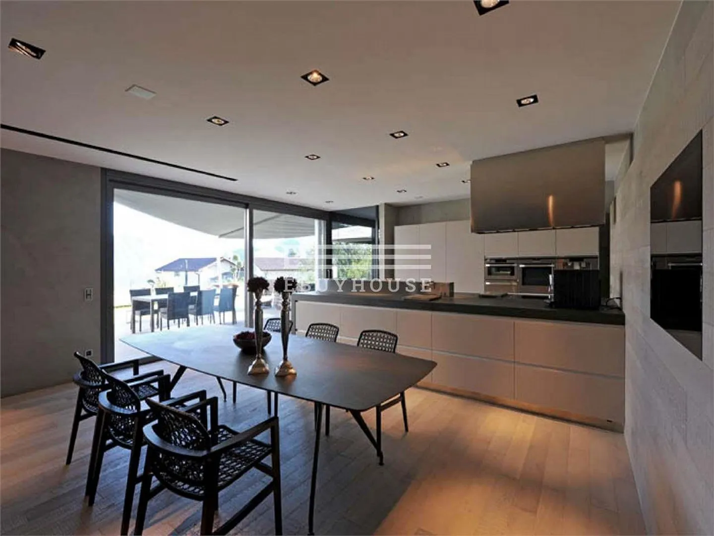 Villa di design con piscina interna a Lugano - Foto 6 di 9
