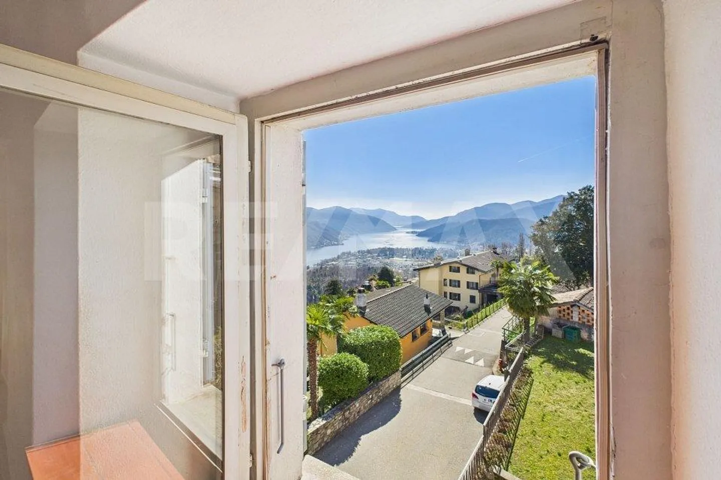 Casa da sogno con vista lago: Eleganza, comfort e relax - Foto 7 di 13