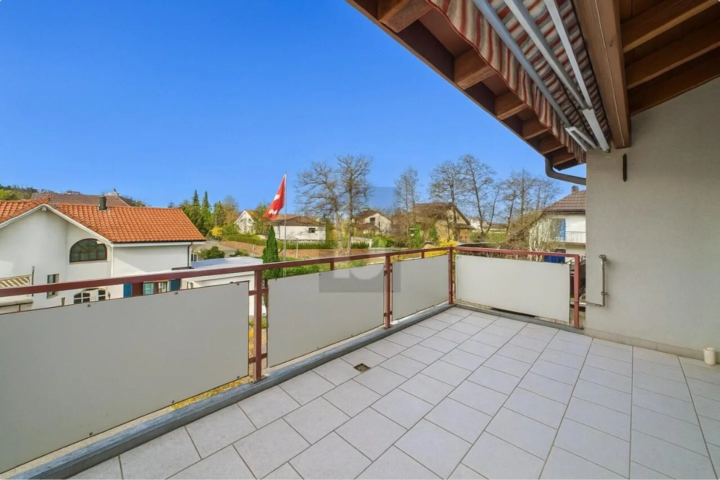 Quiet Location with Sunny Balcony - Photo 1 of 6