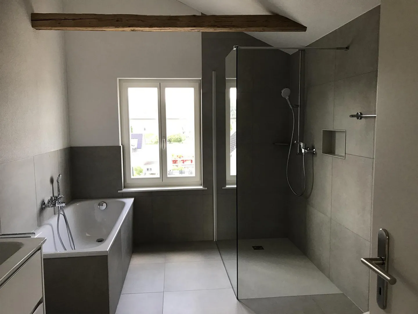 Spacious 4.5 Room Apartment 124 m2 - Photo 6 of 11
