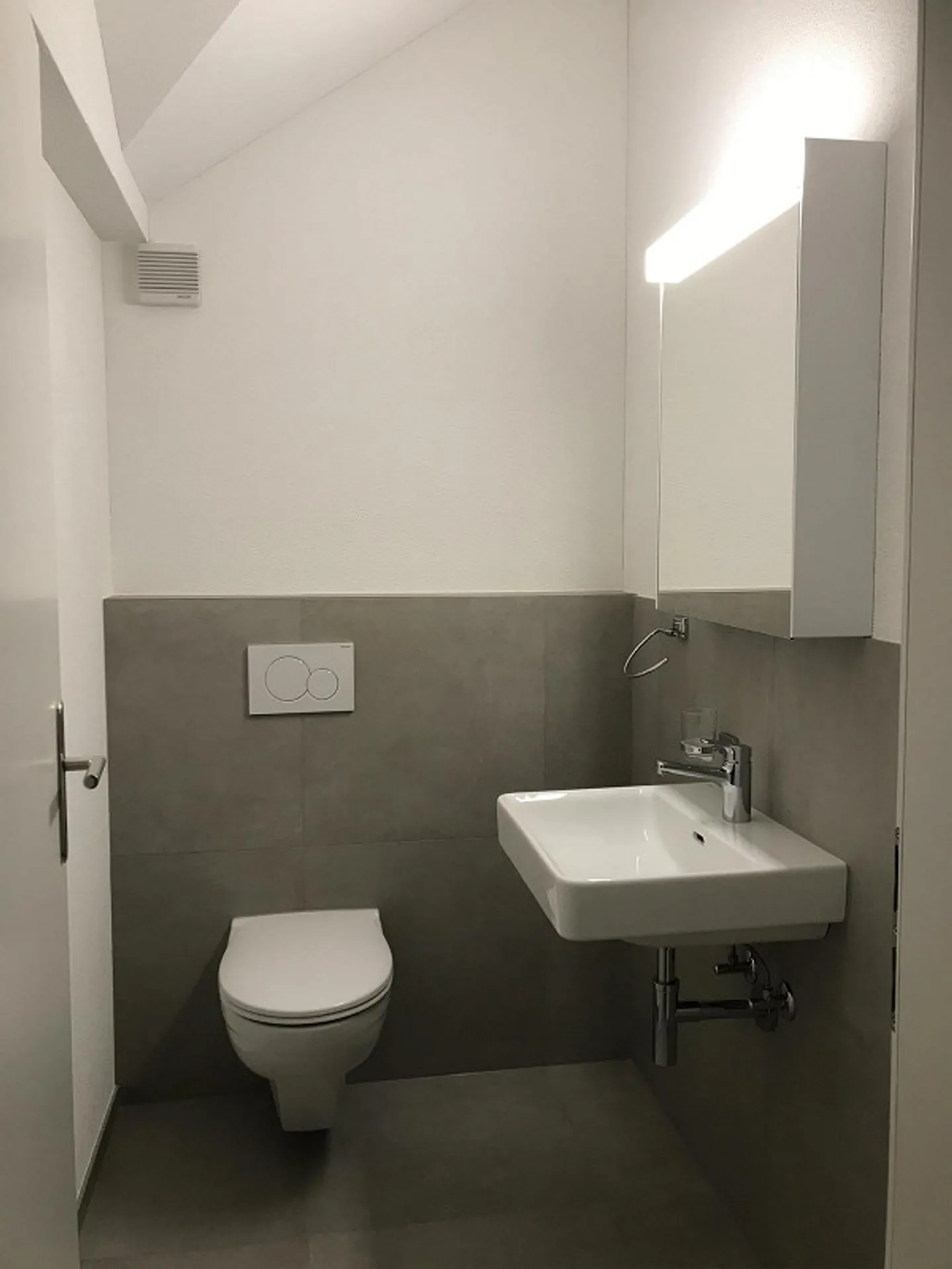 Spacious 4.5 Room Apartment 124 m2 - Photo 9 of 11