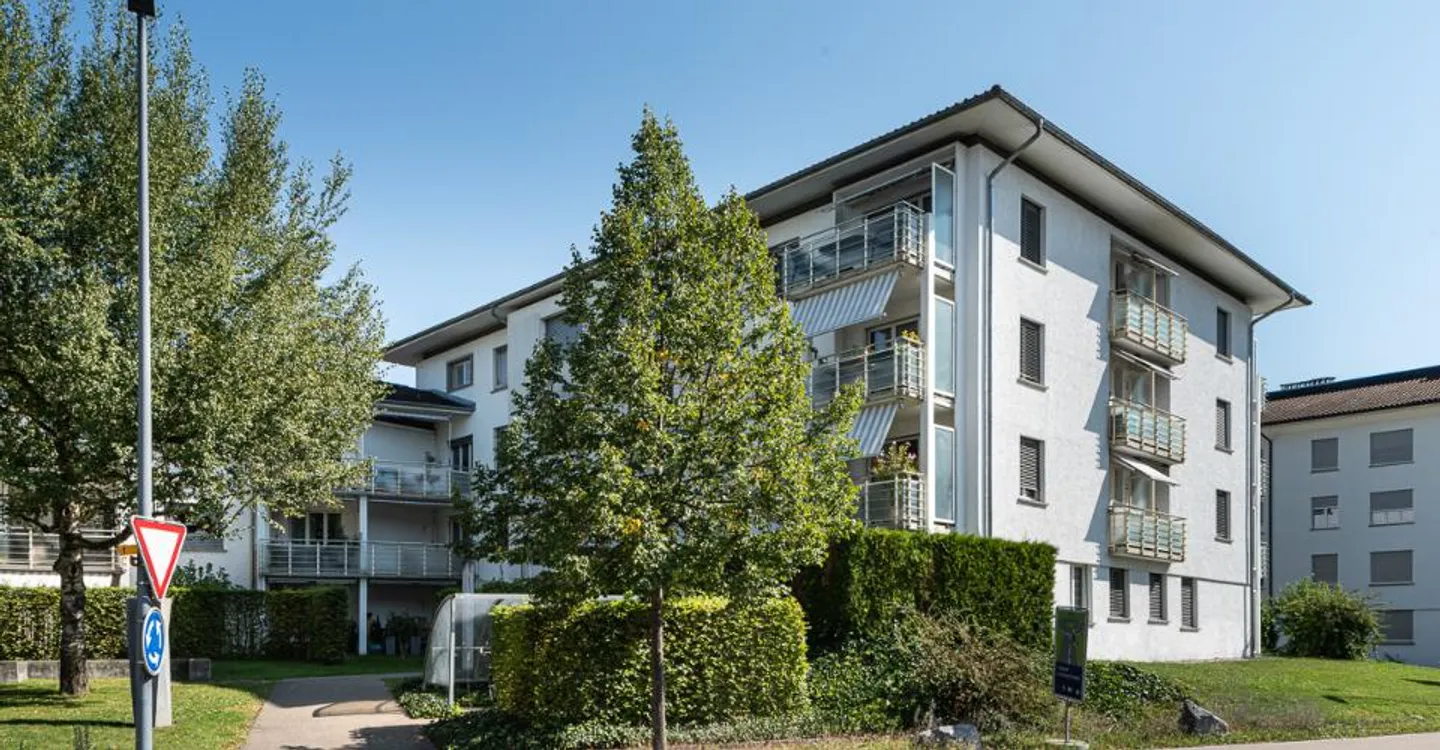 Appartamento moderno di 3 locali a Uster - Foto 1 di 7