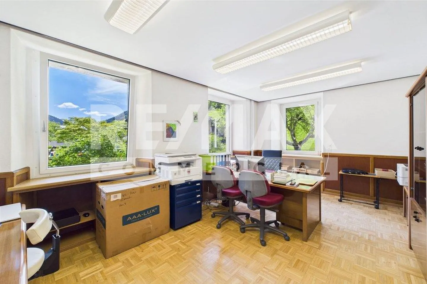 Eleganz in zentraler Lage - Historische Villa mit Büros - Foto 6 von 13