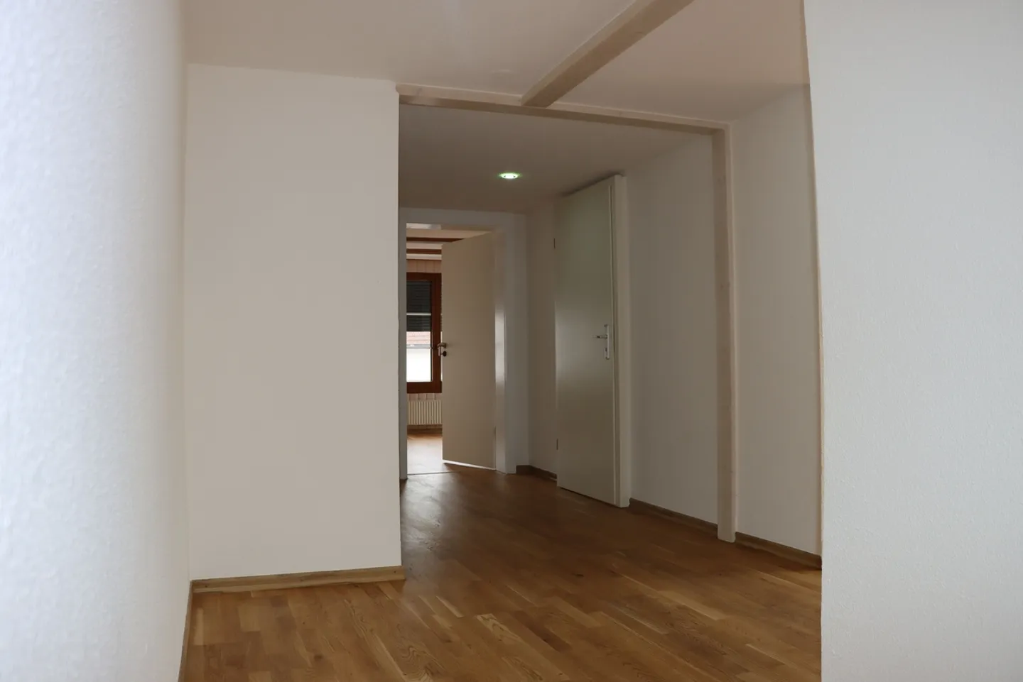 Appartement lumineux de 5,5 pièces avec grande terrasse à Derendingen - Photo 6 sur 10