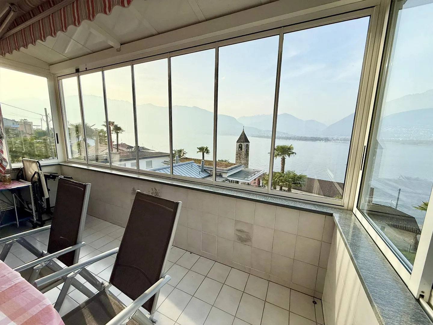 Holiday home with three apartments - Photo 5 of 20
