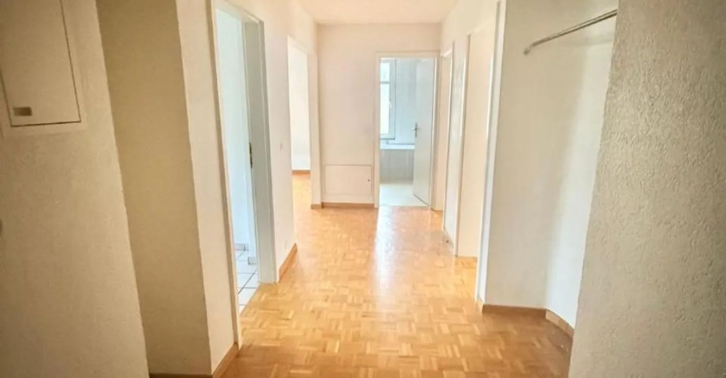 Appartement lumineux 3.5 pièces - Photo 3 sur 10