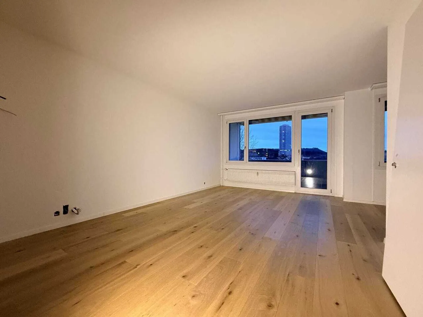 PRIMA OCCUPAZIONE DOPO RISTRUTTURAZIONE COMPLETA - VICINO ALLA CITTÀ. STILOSO. SENZA PREOCCUPAZIONI. - Foto 5 di 11