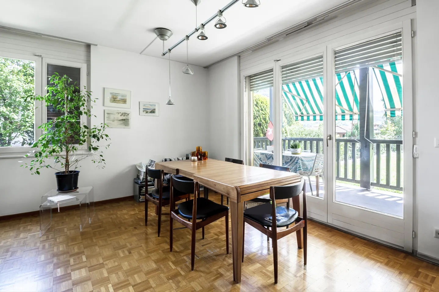 Bright apartment with large terrace area and unobstructed view - Photo 1 of 7