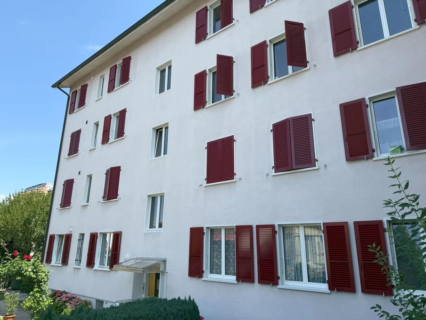 Living in Bern in a very beautiful, sunny and quiet neighborhood with plenty of greenery - Photo 5 of 18