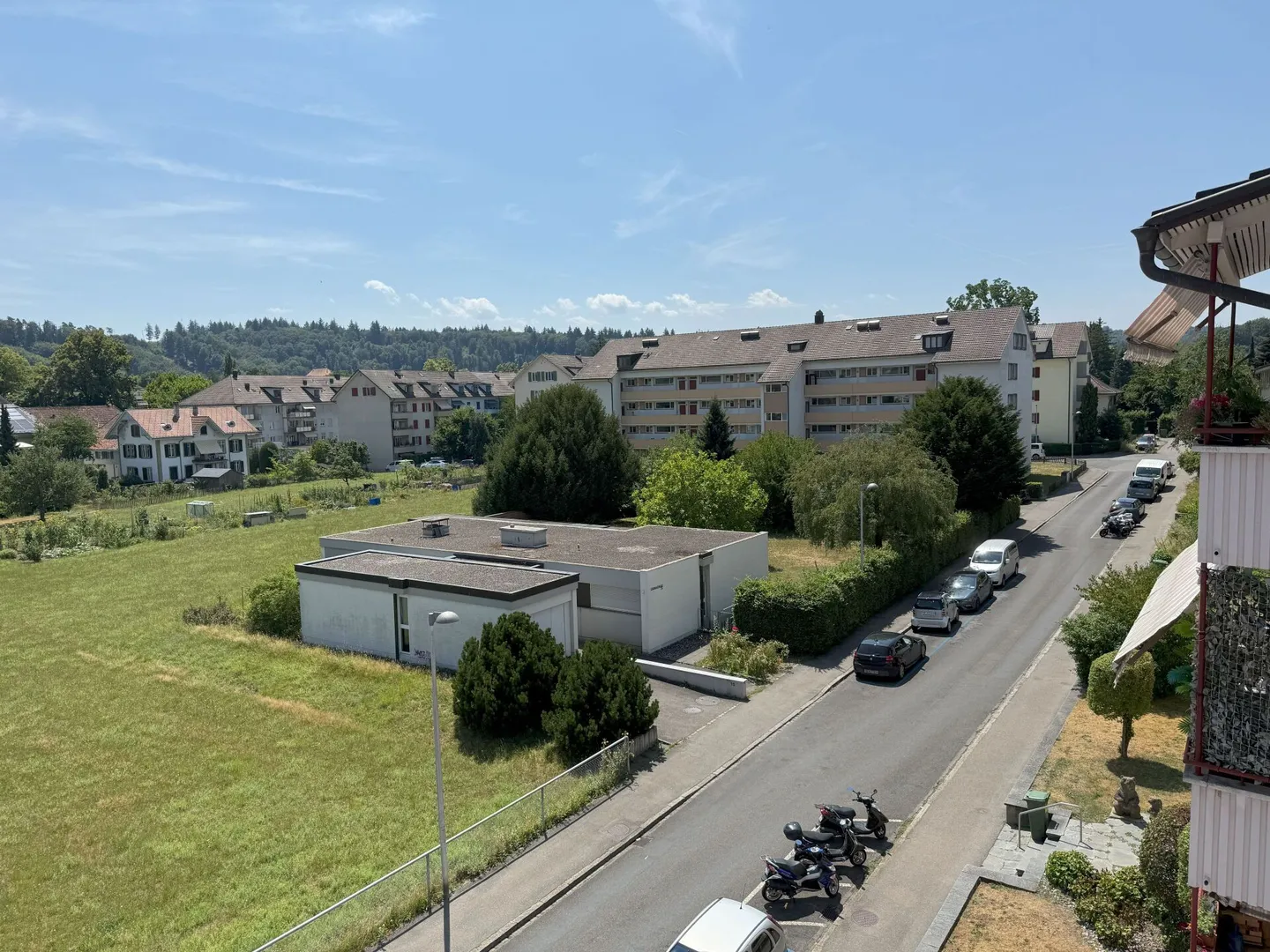 Living in Bern in a very beautiful, sunny and quiet neighborhood with plenty of greenery - Photo 18 of 18