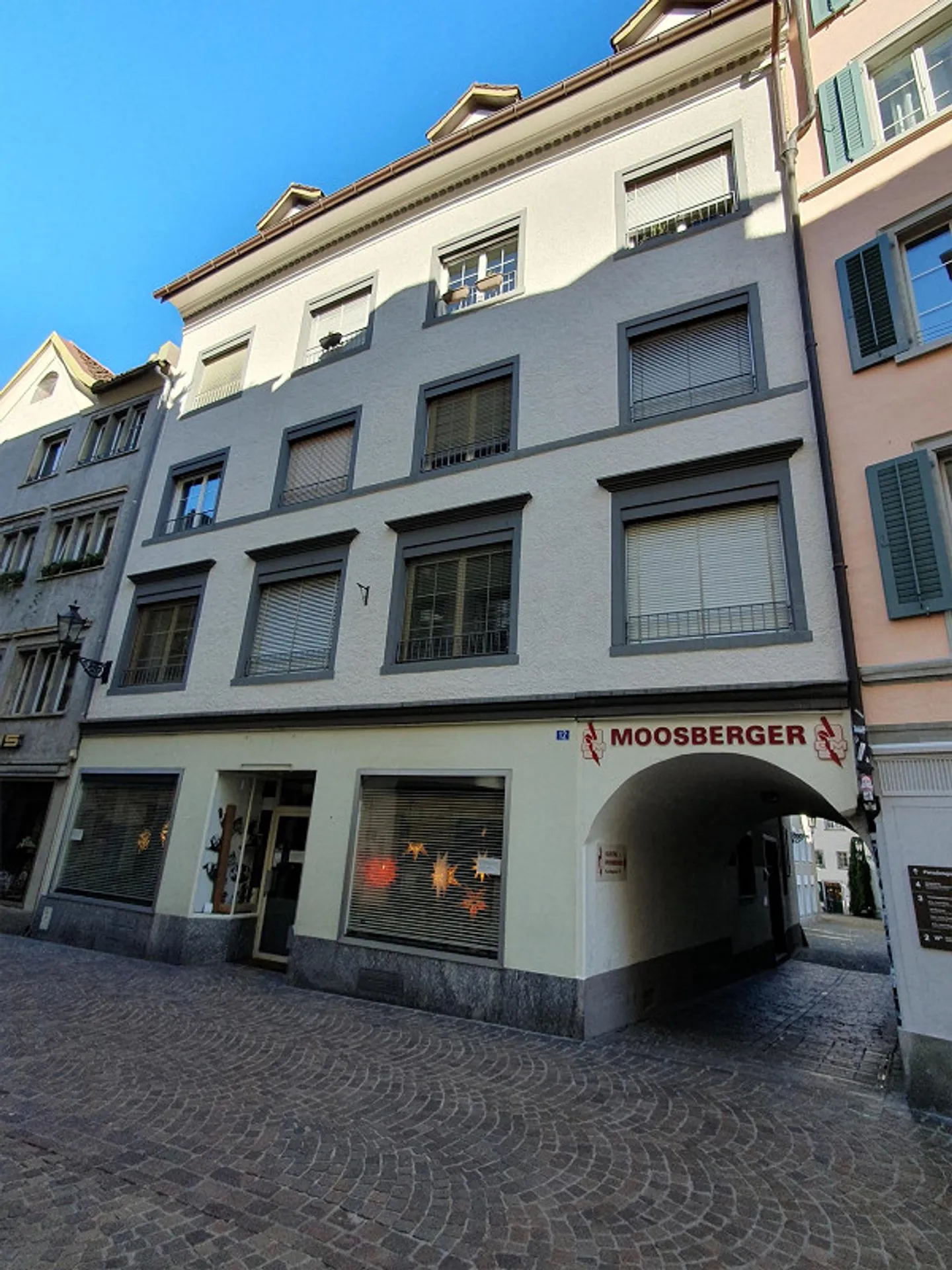 4.5 Zimmer-Wohnung ohne Balkon, mitten in der Altstadt - Foto 1 von 16