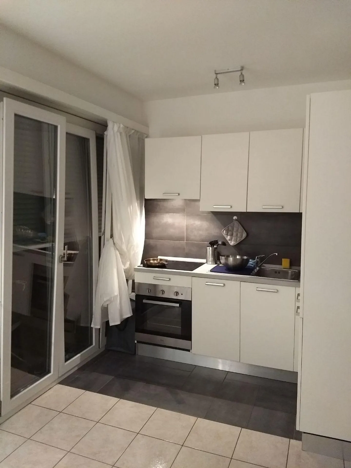 Paradiso Studio meublé avec espace extérieur, excellent investissement - Photo 2 sur 7