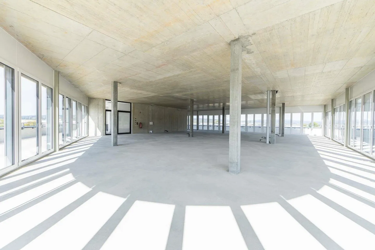 Plus d'espace pour vos idées – Espace commercial à Frauenfeld avec potentiel - Photo 4 sur 14