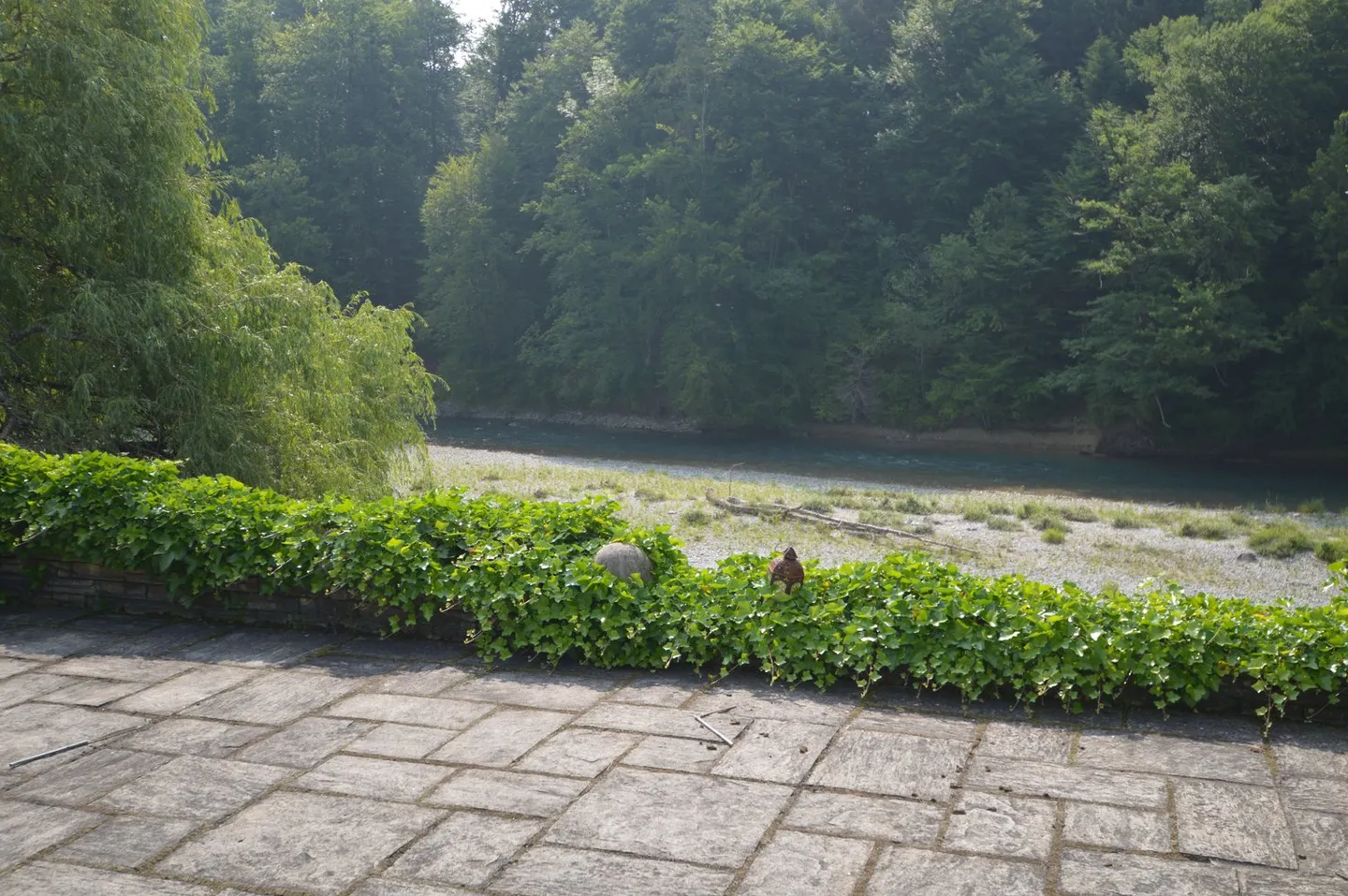 Charming single-family house with idyllic garden and stunning view - Photo 4 of 14