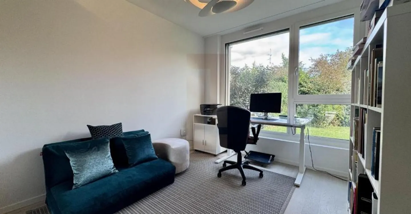 Superb furnished apartment on garden level - Photo 7 of 11