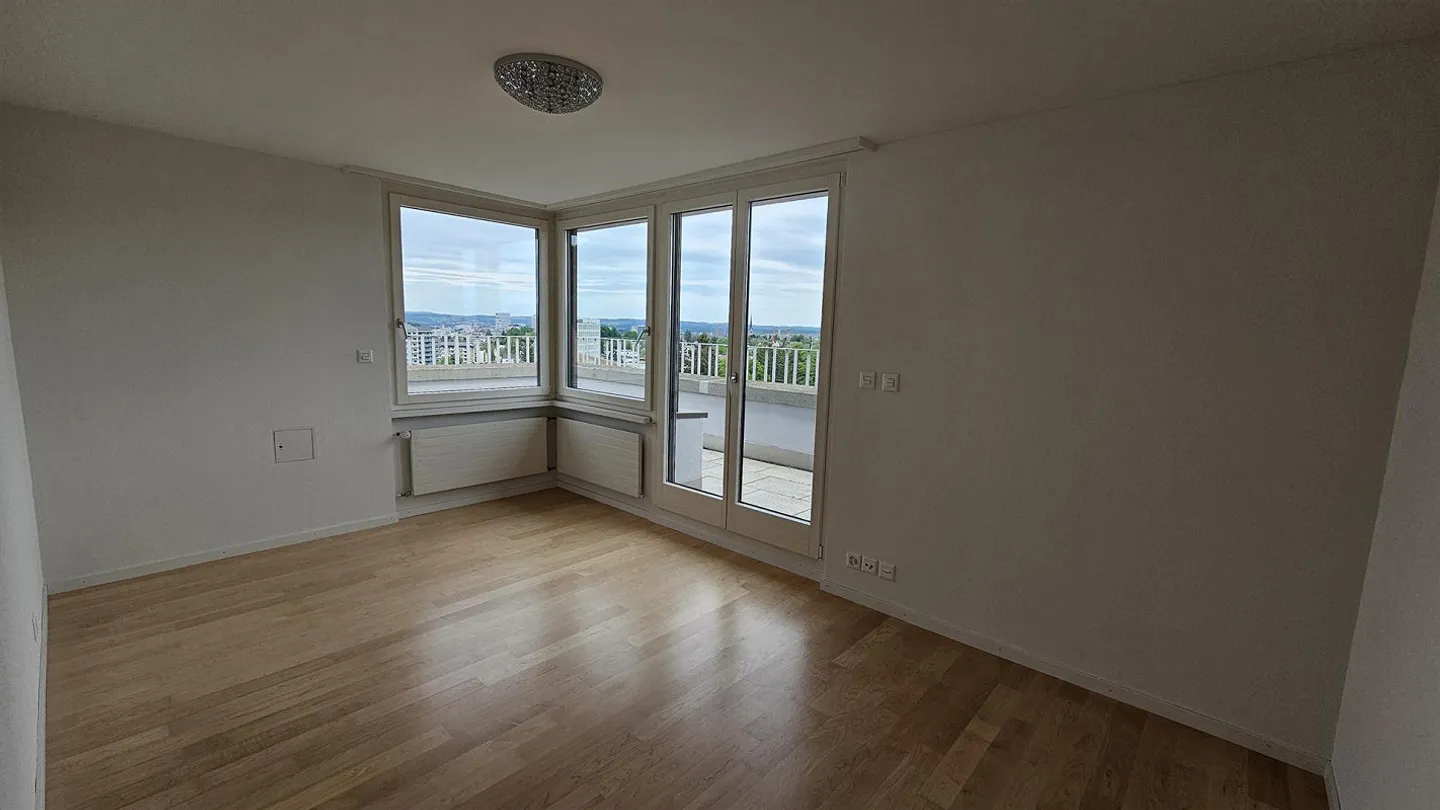 Modernes Penthouse mit Stadtblick - Foto 16 von 17