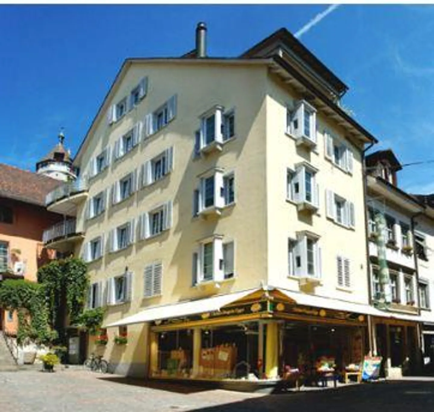 Charming apartment in the old town of Schaffhausen - Photo 1 of 6
