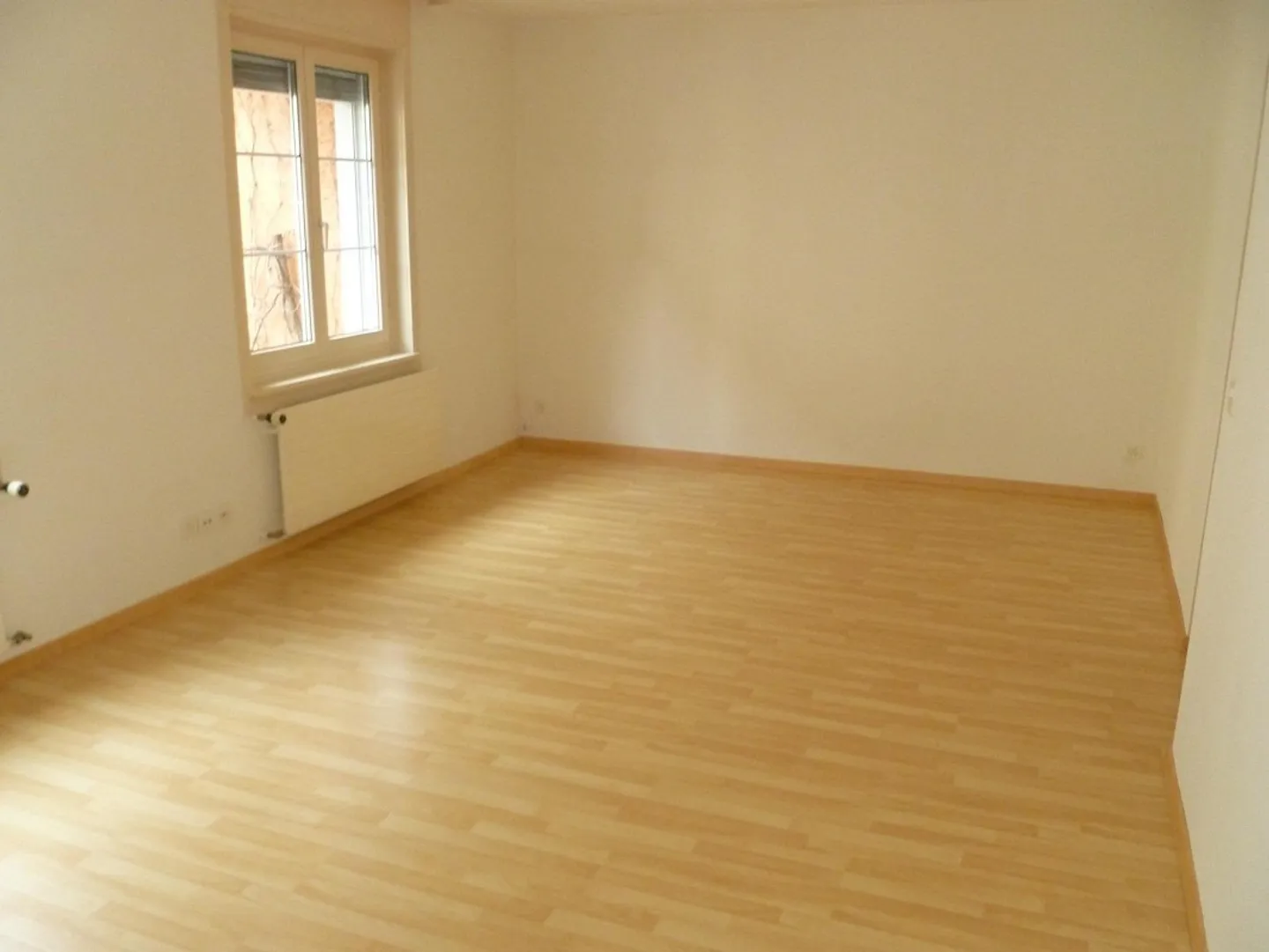 Charming apartment in the old town of Schaffhausen - Photo 2 of 6