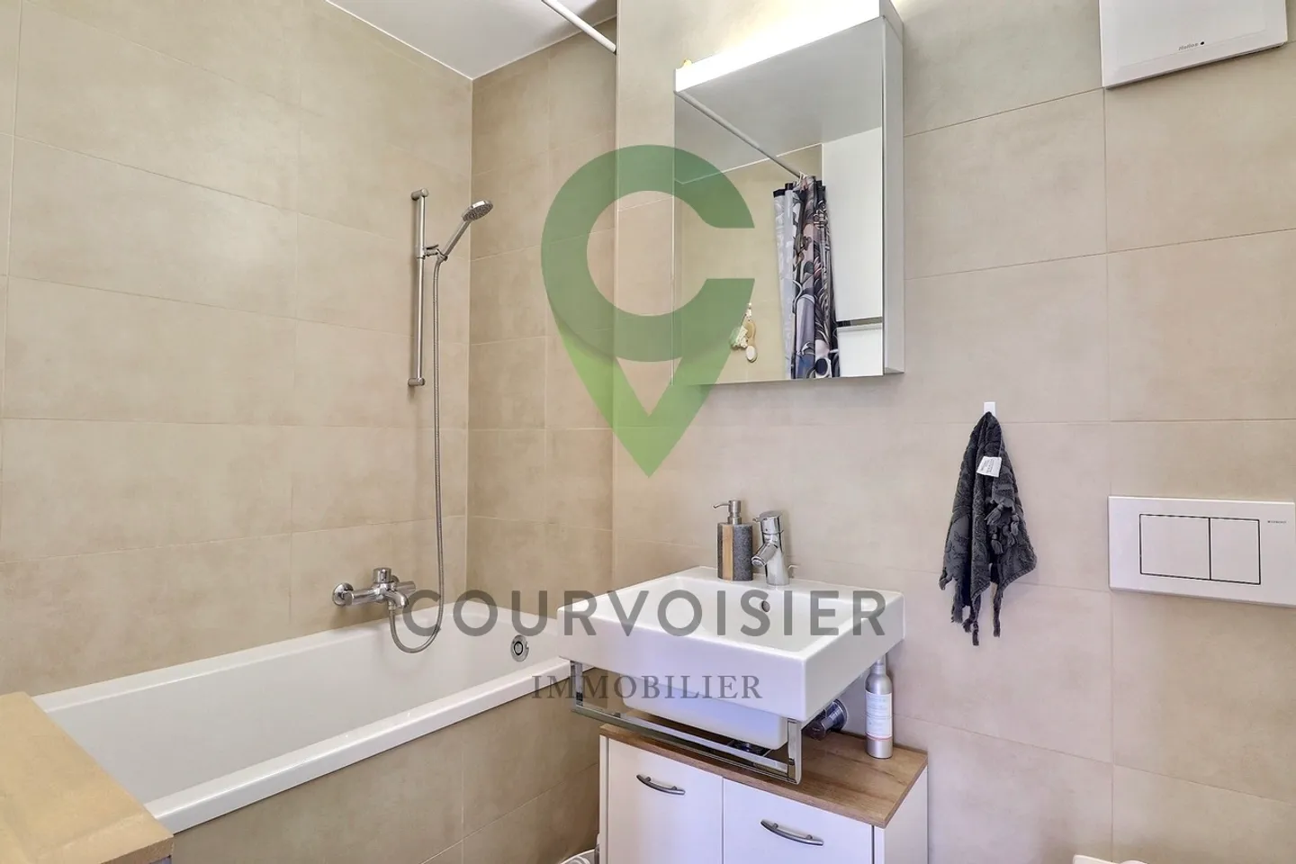 4,5-Zimmer-Wohnung mit Charakter, Komfort und ländlichem Blick - Foto 6 von 7