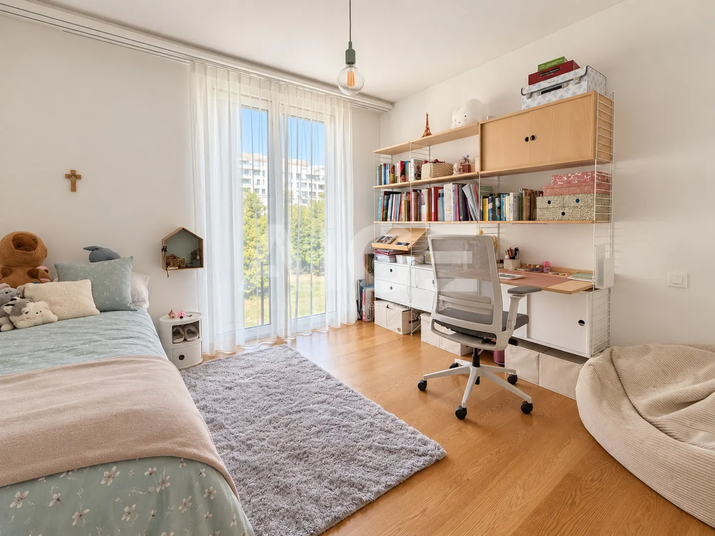 Charming Duplex Apartment - Photo 5 of 8