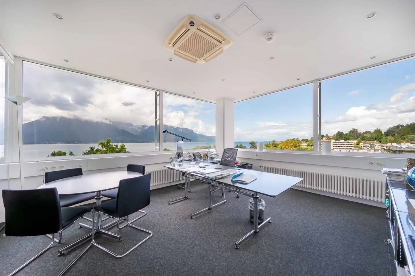 Offrez-vous un cadre de travail unique en colocation avec vue sur le lac. - Photo 4 sur 6