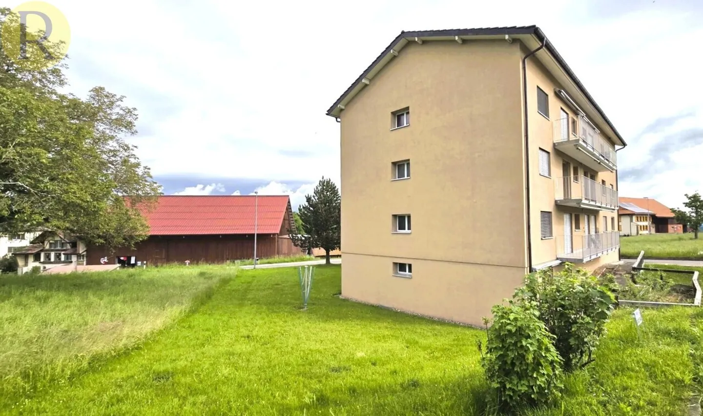 Appartamento 3,5 locali con giardino di 430 m2! - Foto 4 di 9