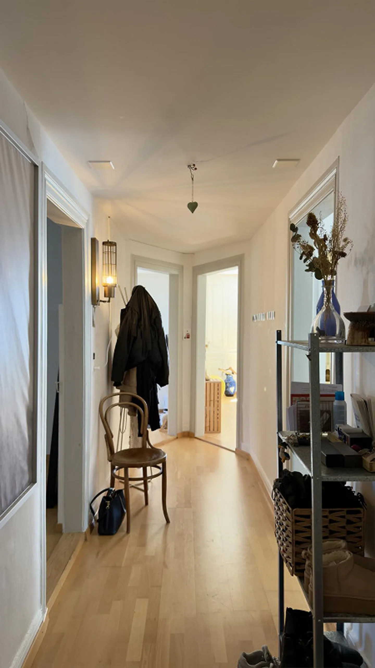 Appartement ancien lumineux de 4 pièces - Photo 6 sur 11