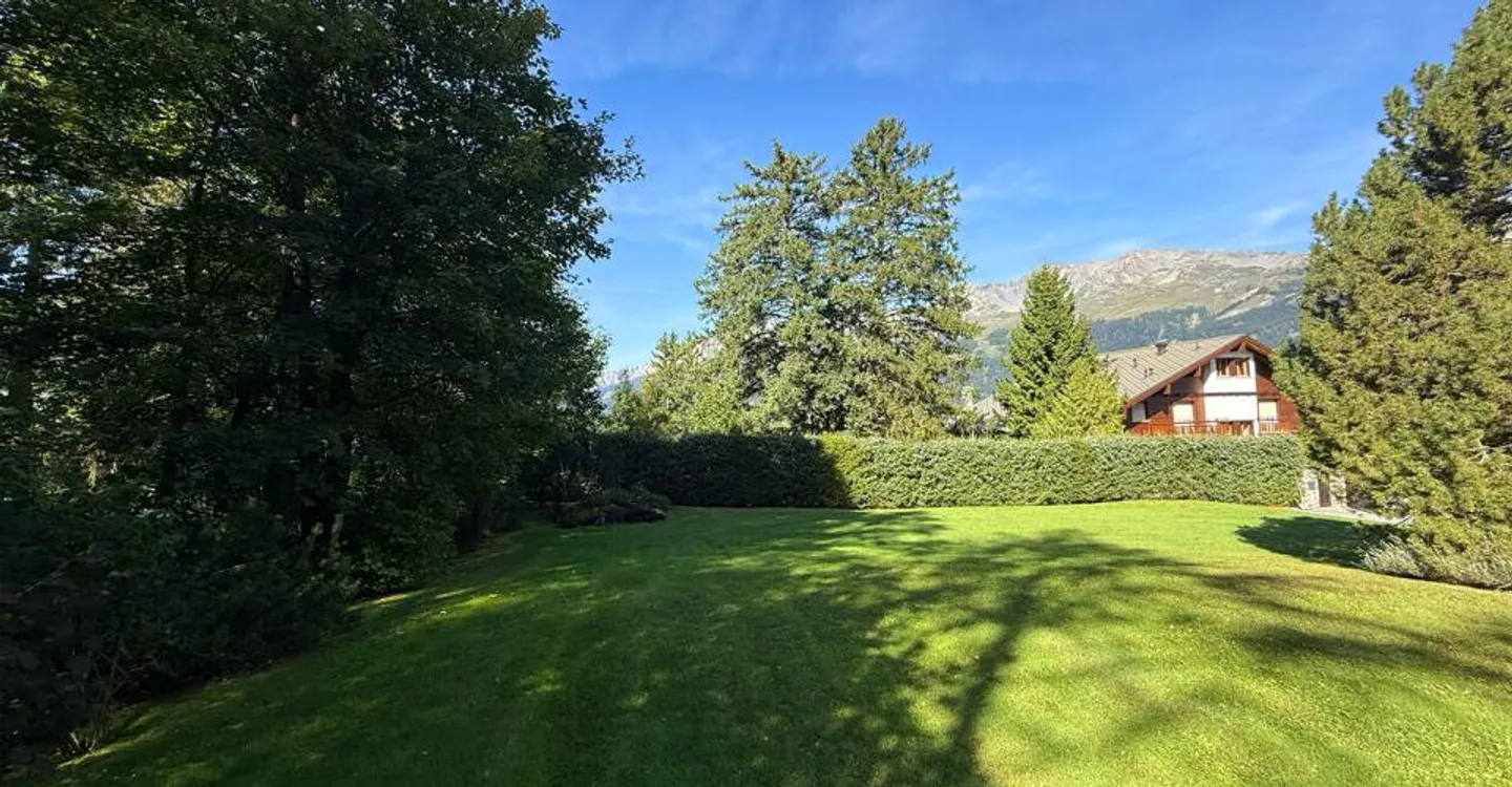 Luxury Chalet 6.5 Rooms + Independent Mazot - Crans-Montana - Photo 10 of 13