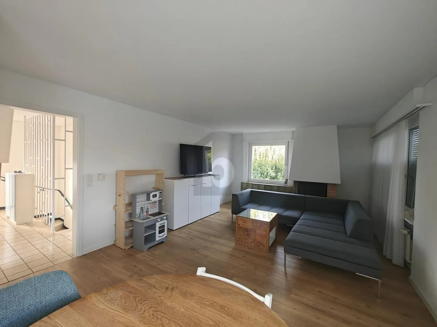 RUHIG UND FAMILIENFREUNDLICH MIT WINTERGARTEN - Foto 3 von 6