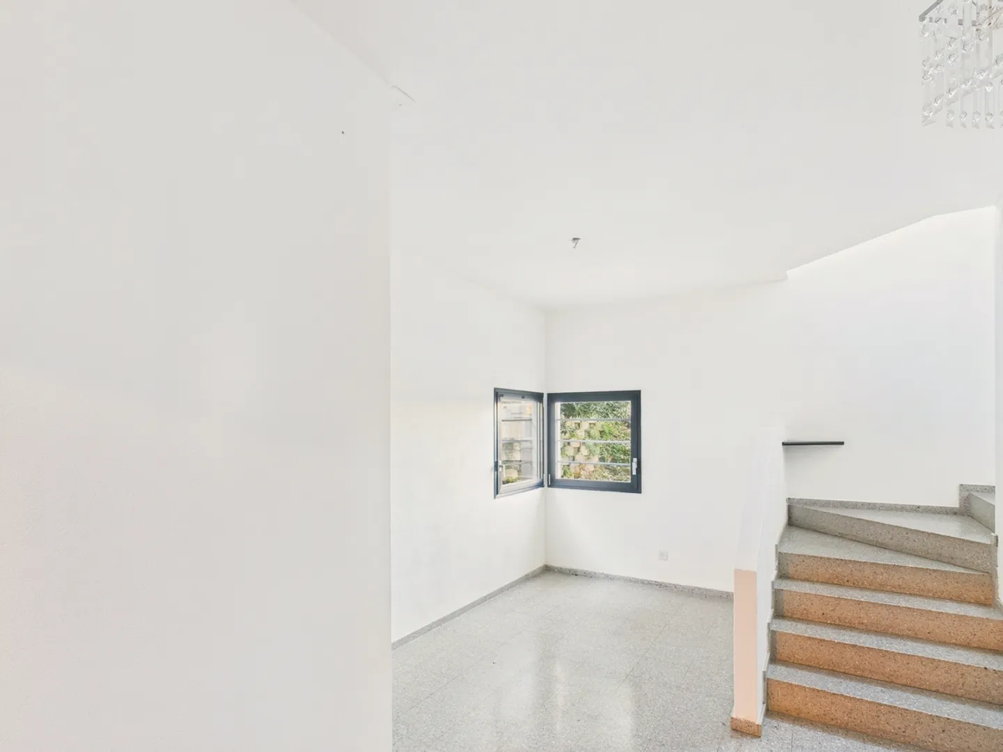 Elegante Doppelhaushälfte in Chiasso, Kanton Tessin - Foto 10 von 13