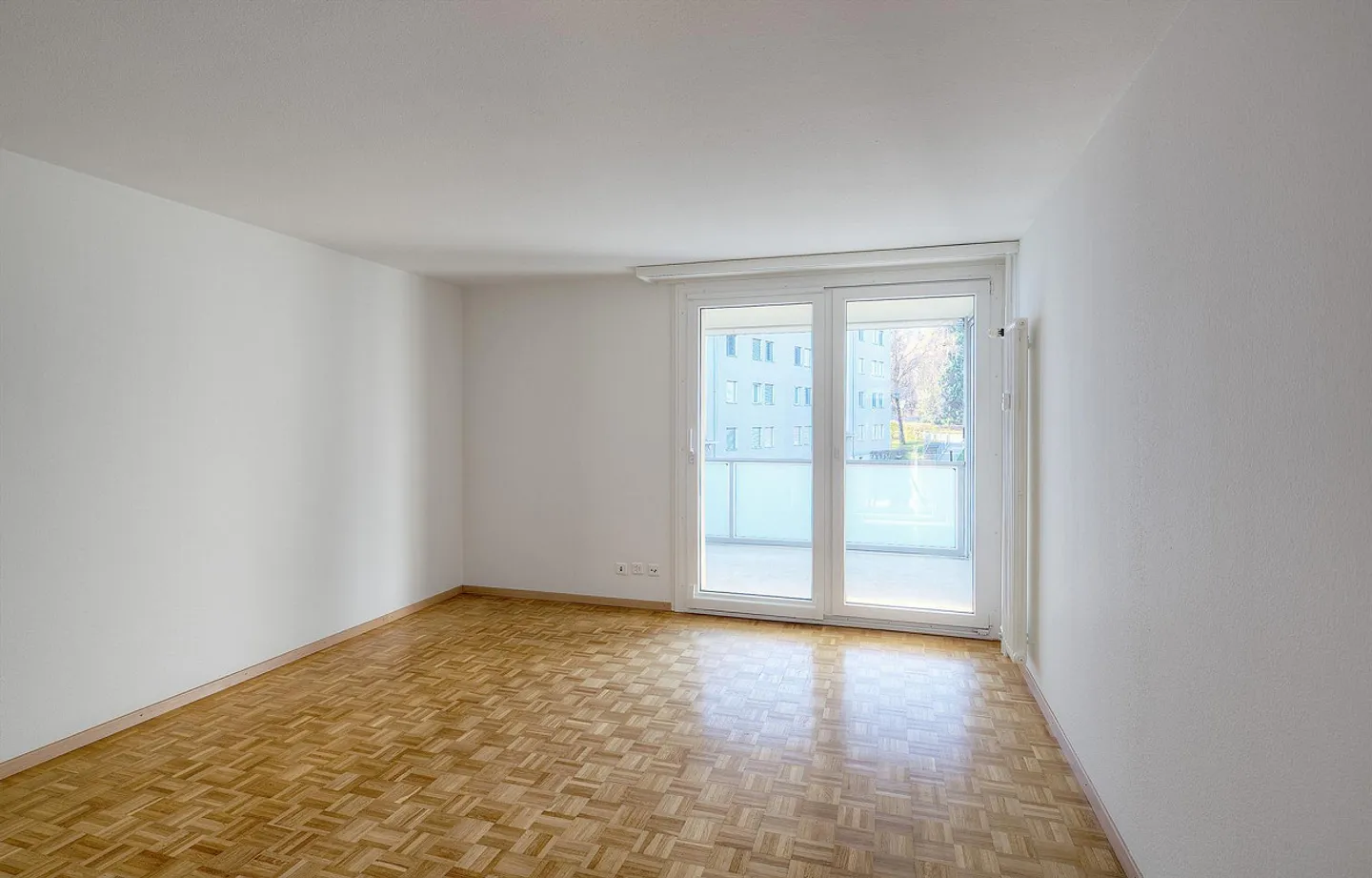 Rent without deposit - Modern living guaranteed! - Photo 2 of 6