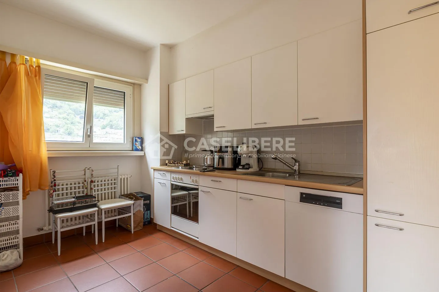 CONVENIENT 3.5 ROOMS IN BELLINZONA - Photo 4 of 7