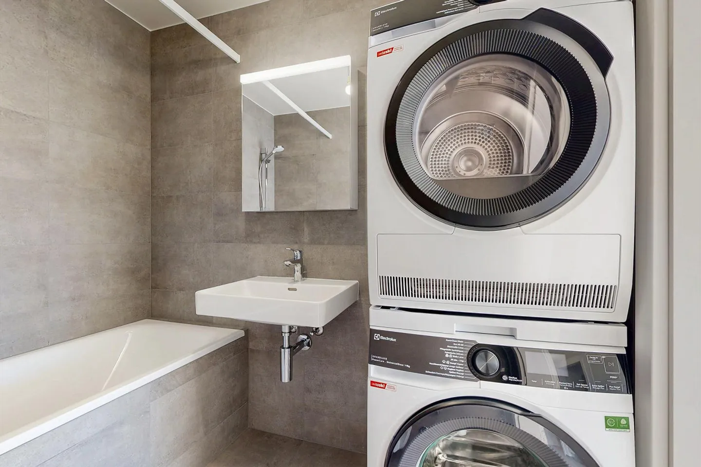 Prachtvolles Attique mit Seeblick - Foto 11 von 13