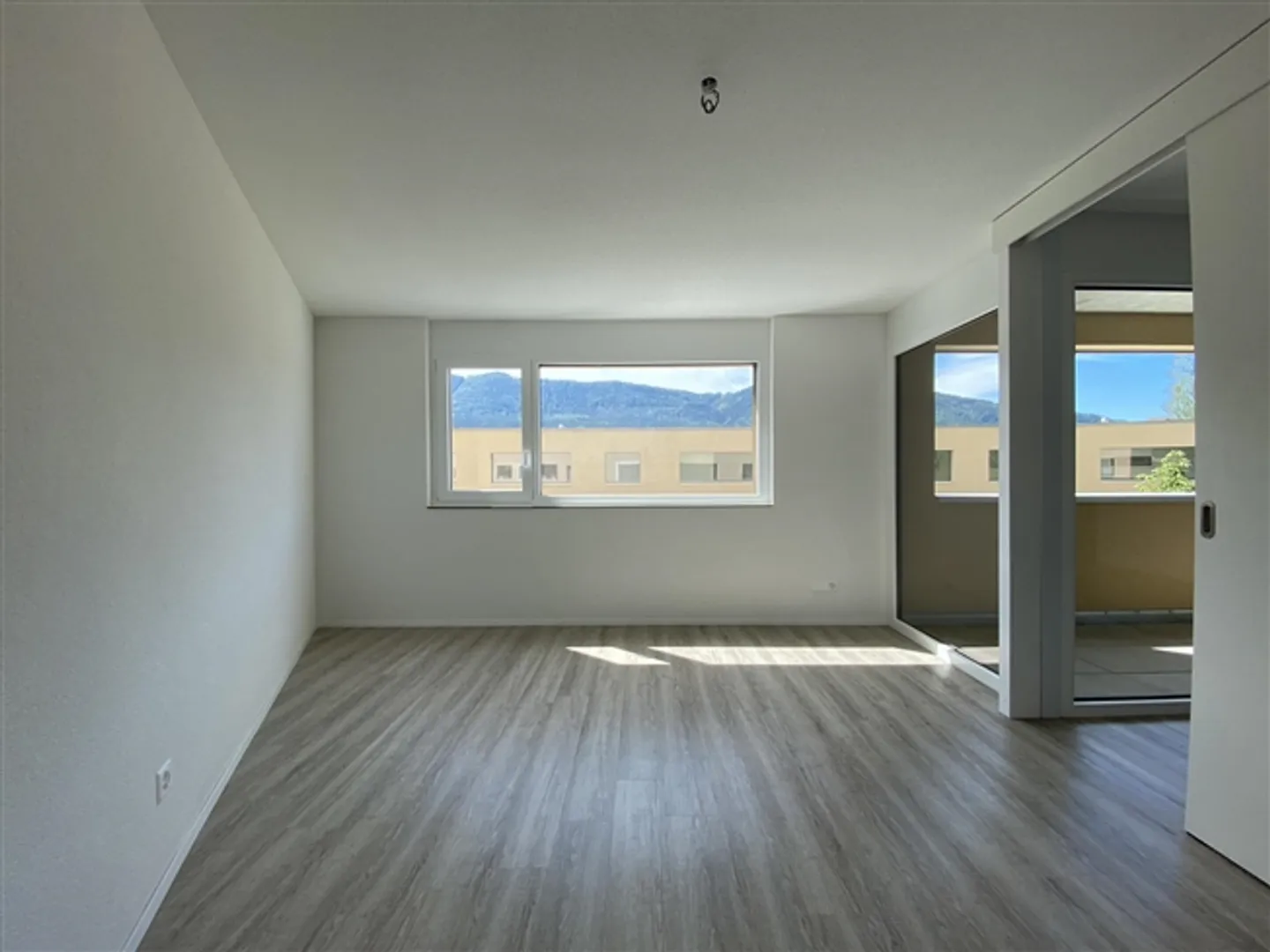 «Geschützte 3,5-Zimmer-Wohnung zur Miete» - Foto 1 von 12