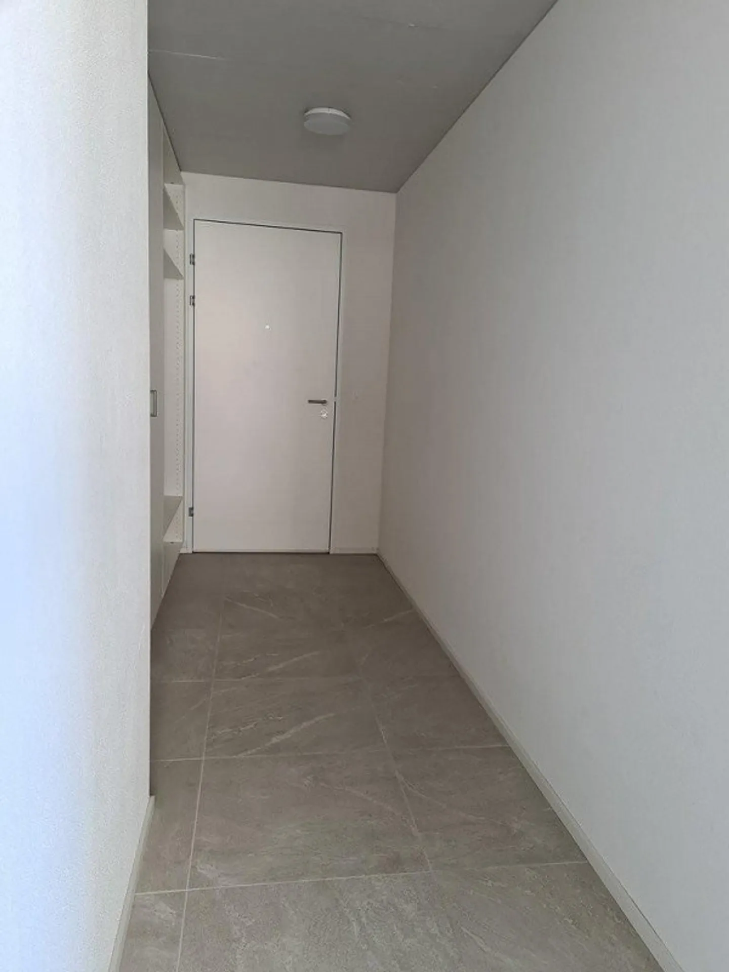 Moderne und grosszügige 3.5 Zimmerwohnung - Foto 3 von 11