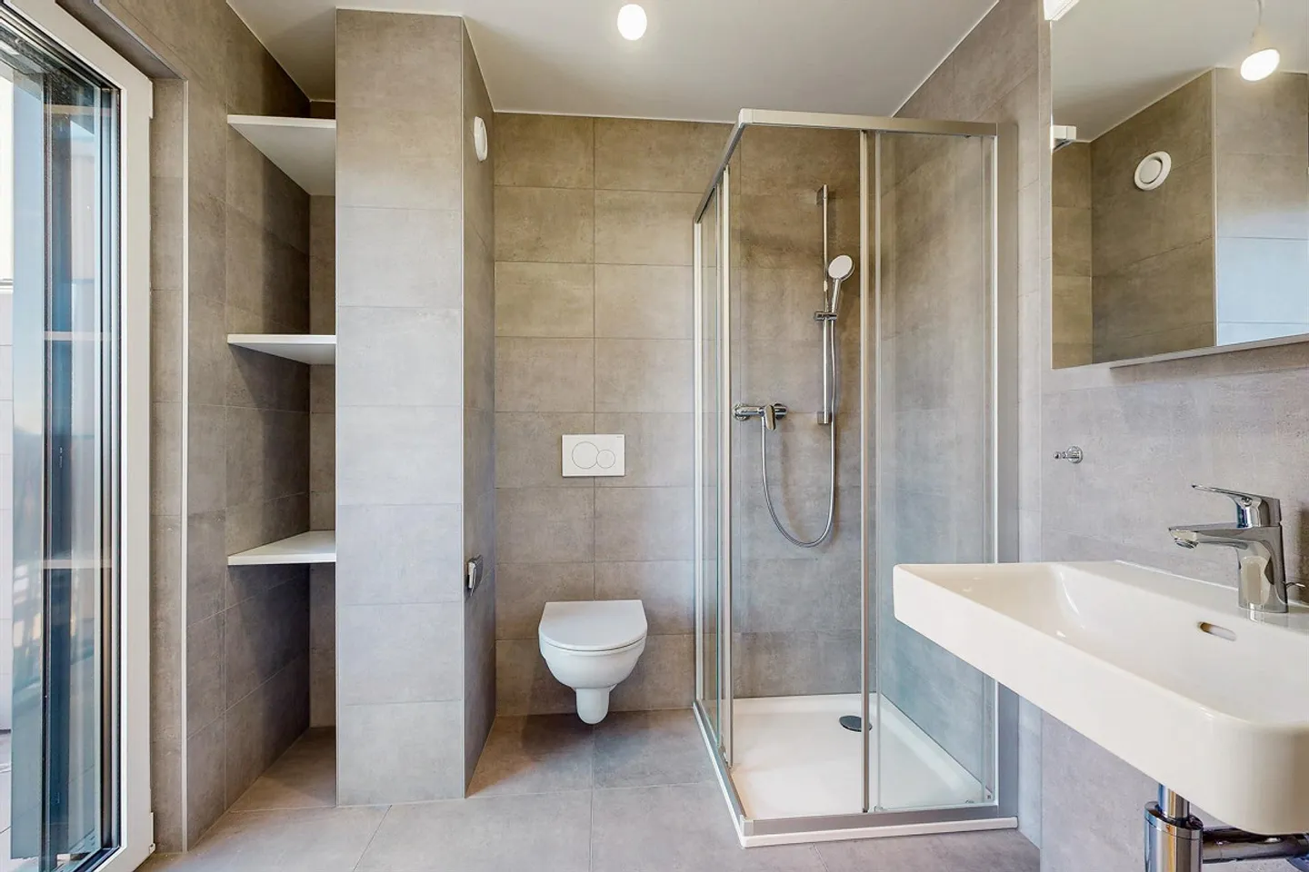 Prachtvolles Attique mit Seeblick - Foto 8 von 13