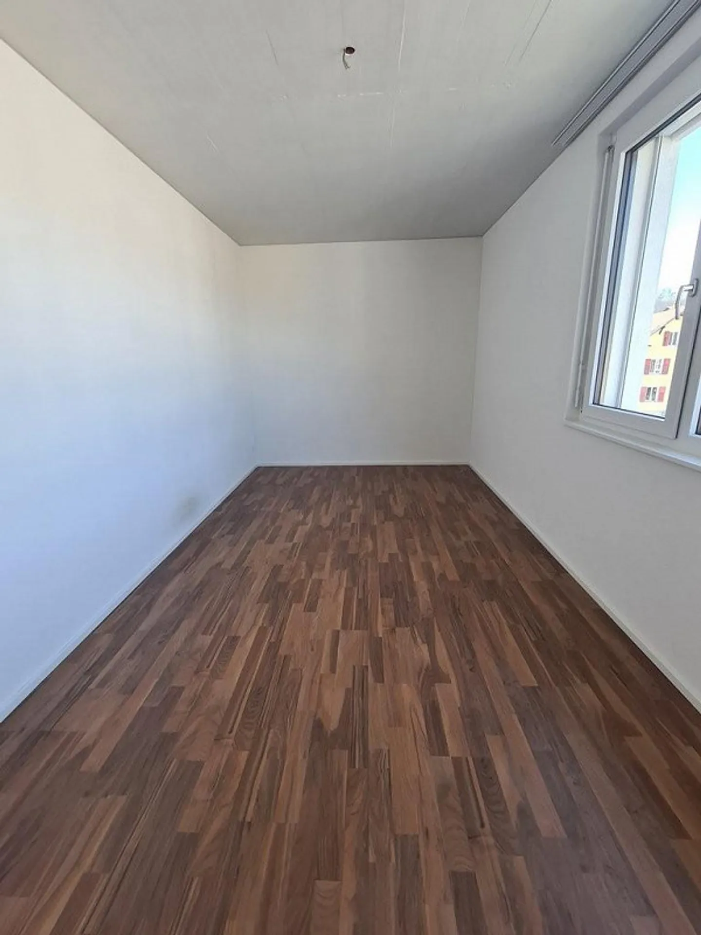 Moderne und grosszügige 3.5 Zimmerwohnung - Foto 8 von 11