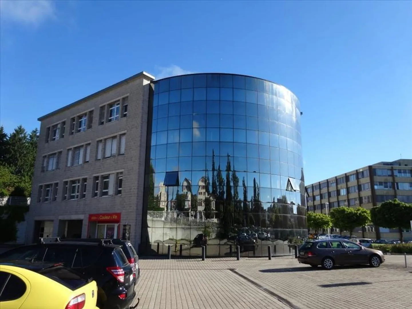 «Dépôt dans immeuble administratif» - Photo 1 sur 1