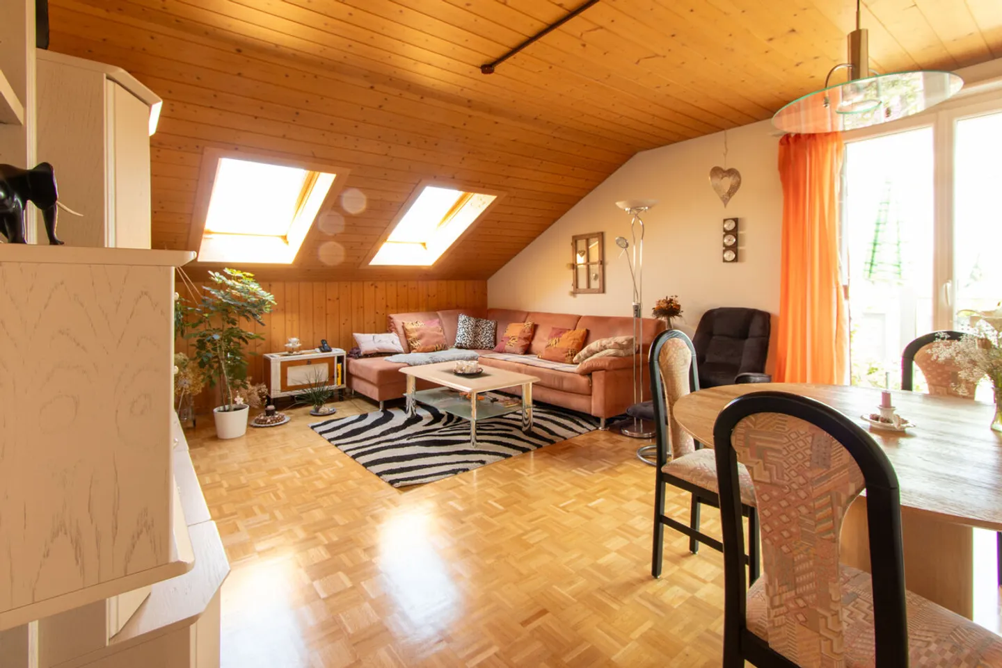 Charming 3.5-room apartment with lake view in Meyriez - Photo 1 of 14