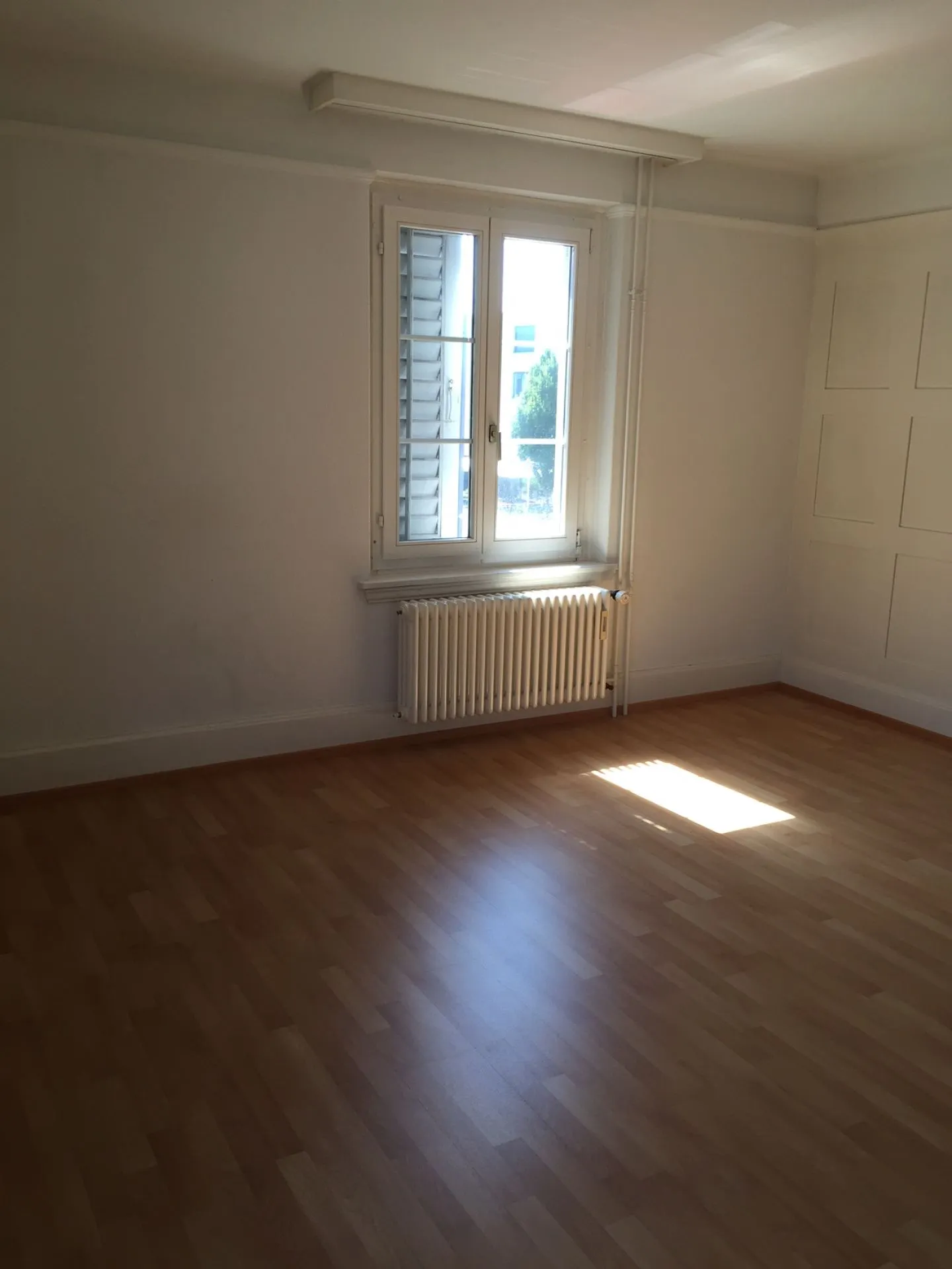Sunny 4-room apartment - Photo 5 of 11