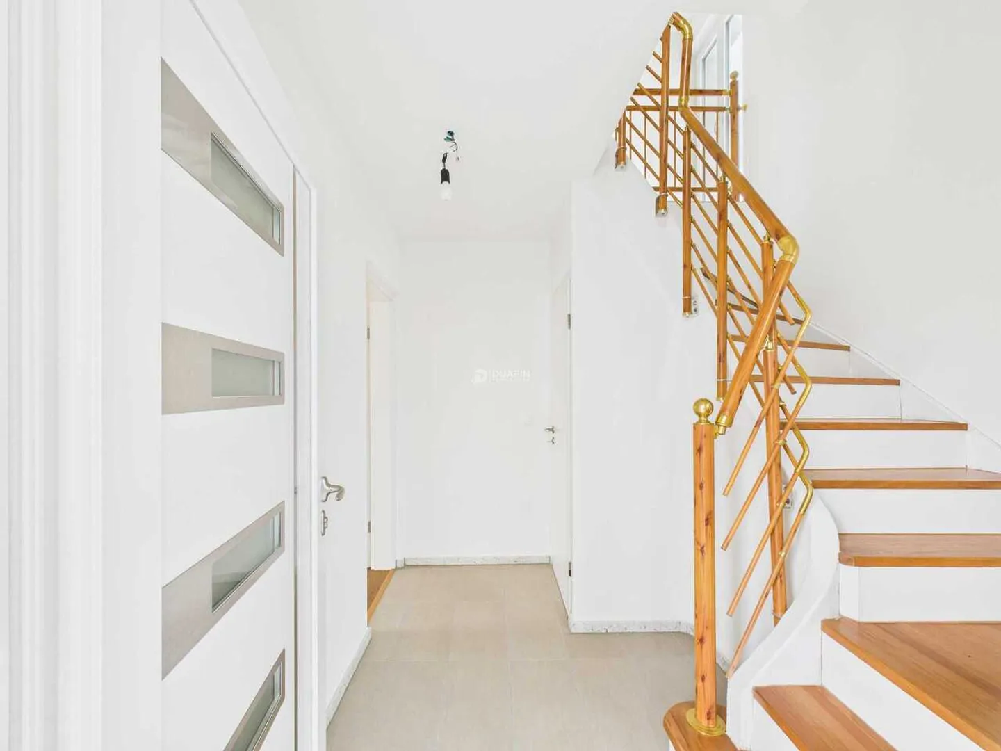 5-room single-family home with winter garden in Niederbipp - buy now - Photo 2 of 13