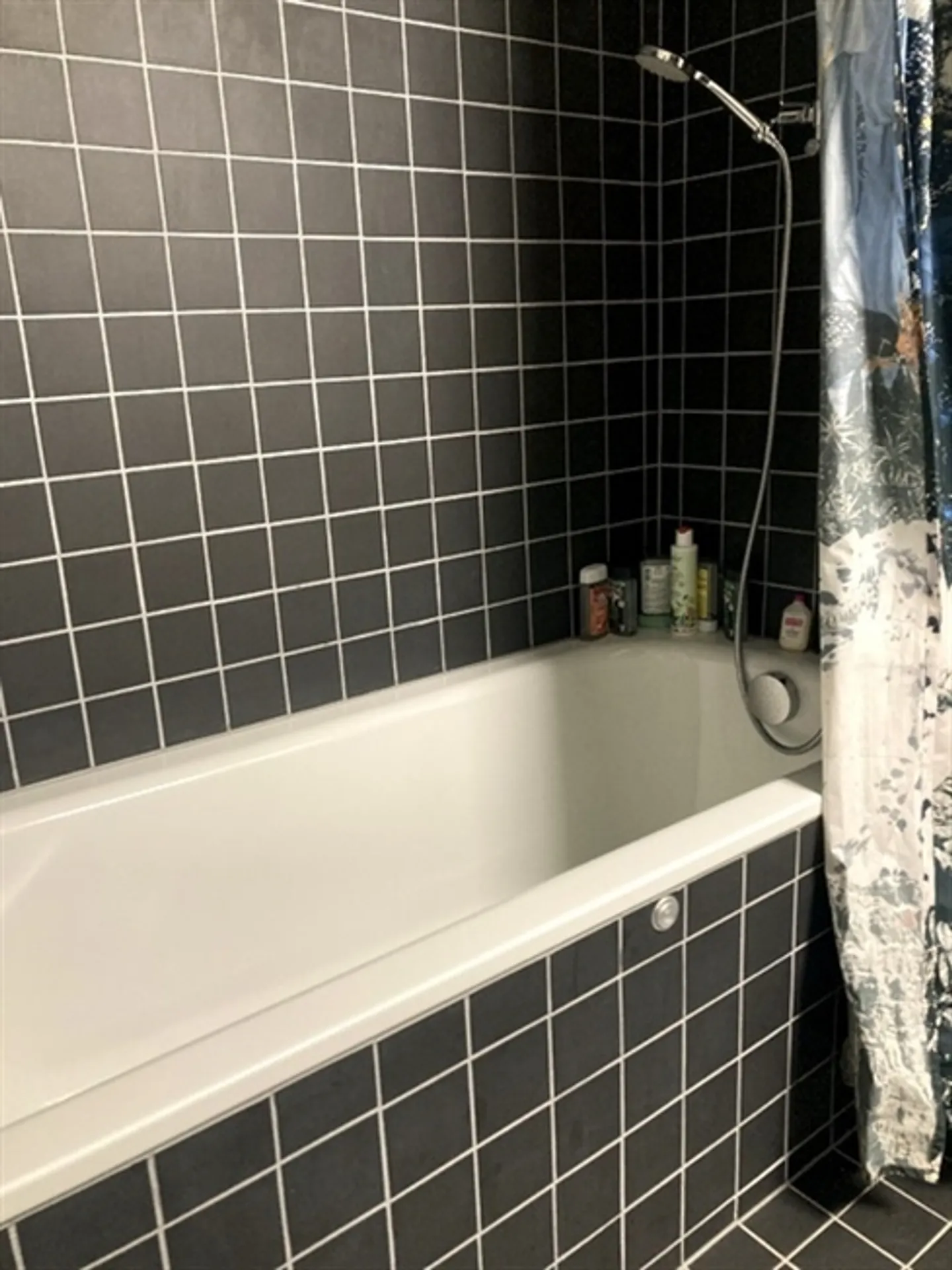 «4½ ZI-WOHNUNG IN BERN - MATTENHOF, MÖBLIERT, TEMPORÄR» - Foto 8 von 10