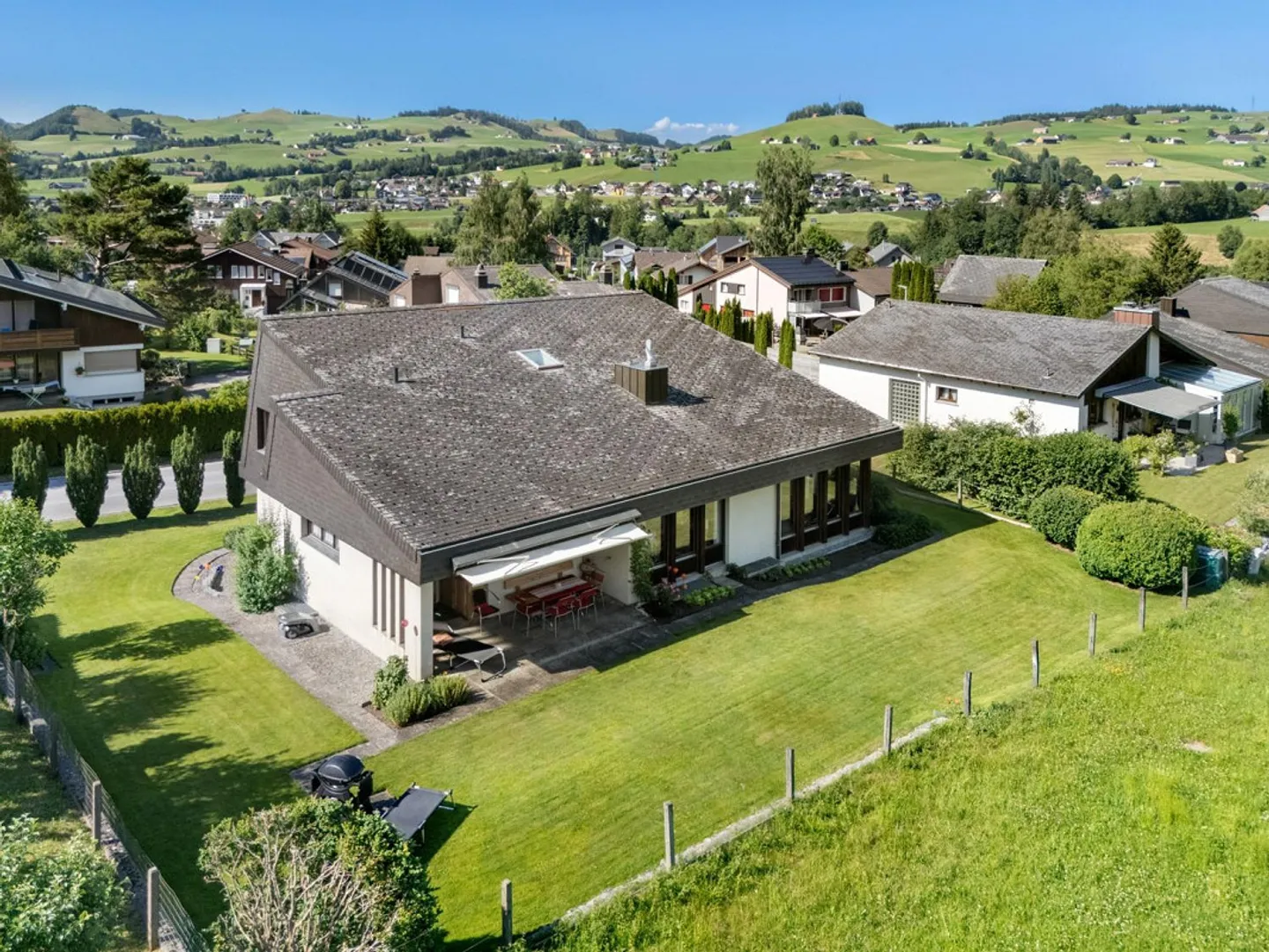 Familienhaus mit atemberaubender Aussicht - Foto 4 von 30