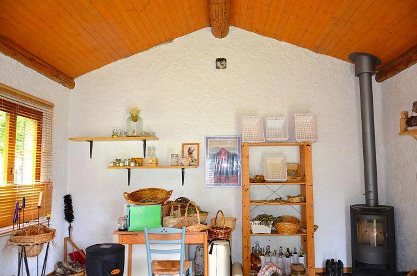 piccola casa vacanze vicino al ruscello in una posizione molto tranquilla e soleggiata con vista ... - Foto 5 di 26