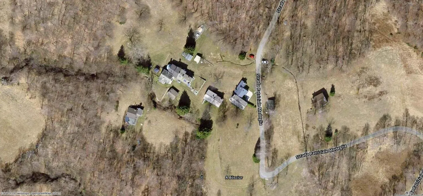 piccola casa vacanze vicino al ruscello in una posizione molto tranquilla e soleggiata con vista ... - Foto 25 di 26