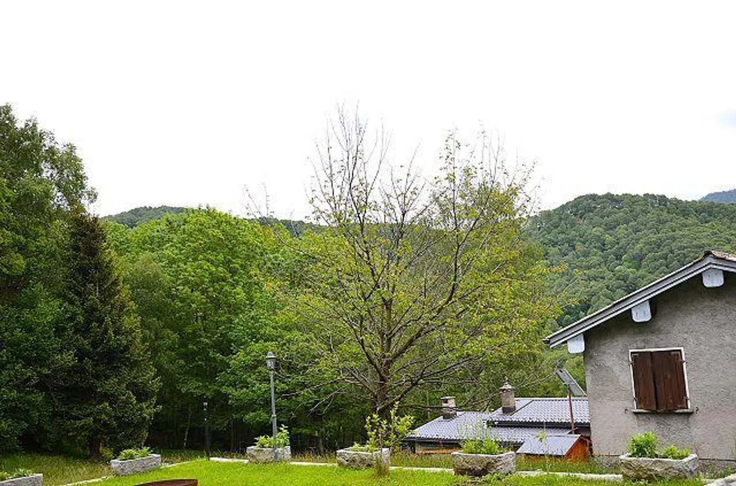 piccola casa vacanze vicino al ruscello in una posizione molto tranquilla e soleggiata con vista ... - Foto 11 di 26