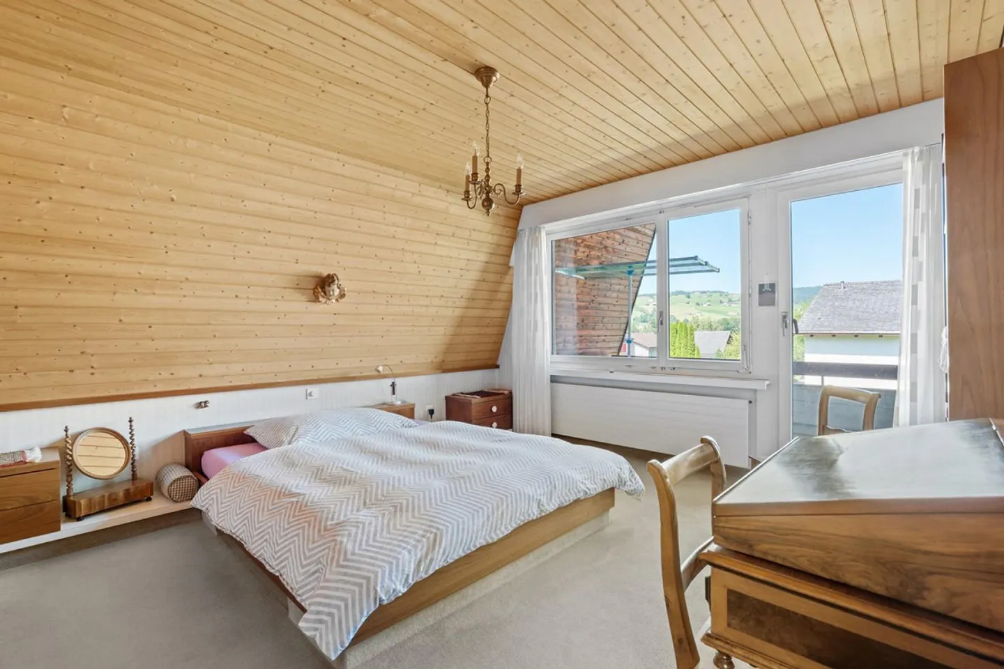 Familienhaus mit atemberaubender Aussicht - Foto 28 von 30