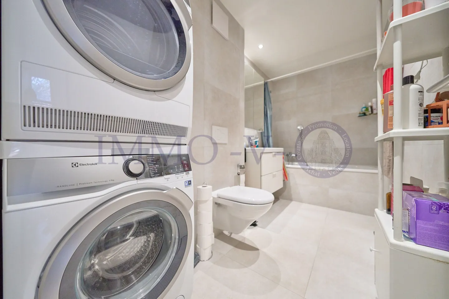 GERÄUMIGE HOCHWERTIGE WOHNUNG MIT BALKON-LOGGIA - Foto 8 von 8