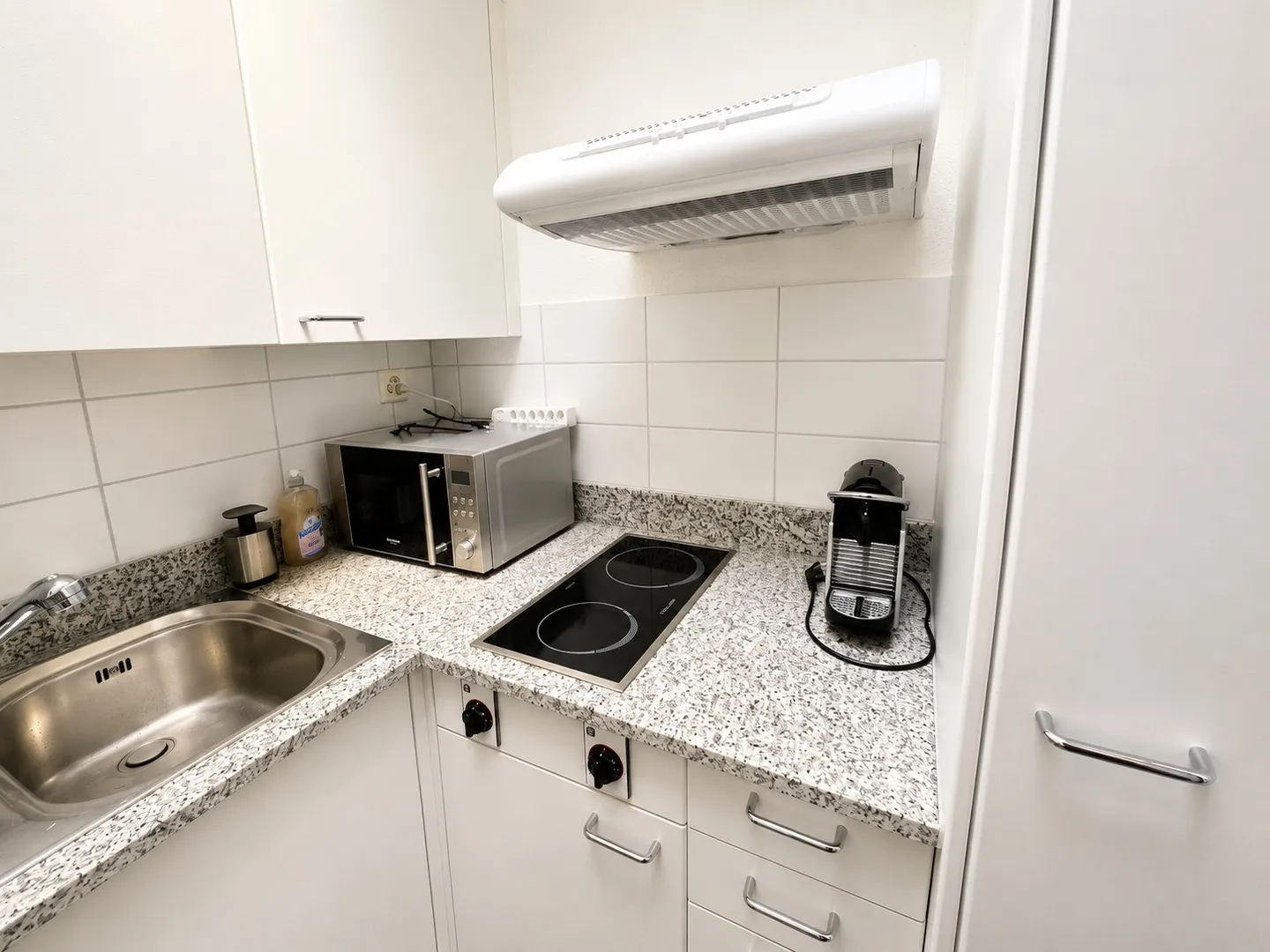 🏡 Appartement 2.5 pièces meublé premium | Neugutstrasse 12, 8304 Wallisellen | 5ème étage - Photo 10 sur 13